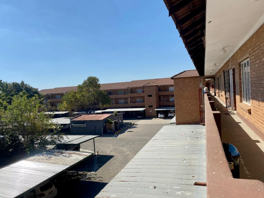 2 Bedroom Property for Sale in Rustenburg Central North West